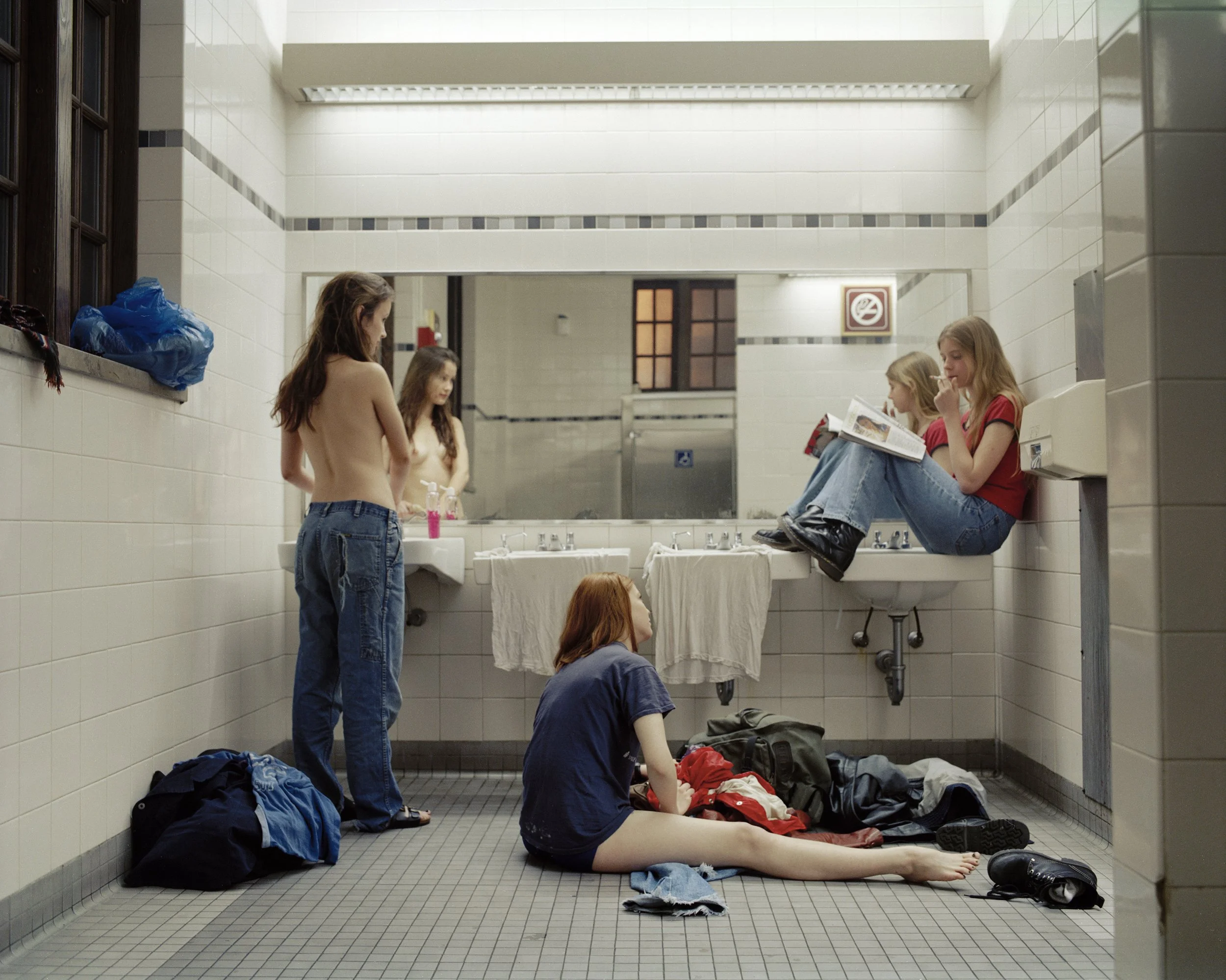 Girl Pictures (1997–2002) — Justine Kurland Girl Pictures (1997–2002) — Justine Kurland